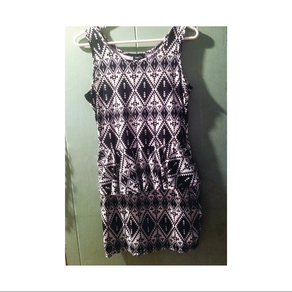 Dress!!! - Picture 2 of 2